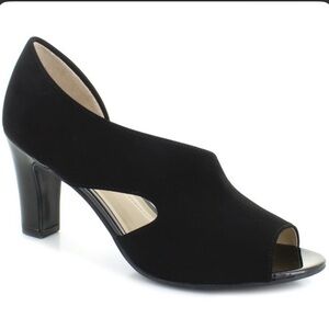 LifeStride Caren Black Peep-Toe Heels
